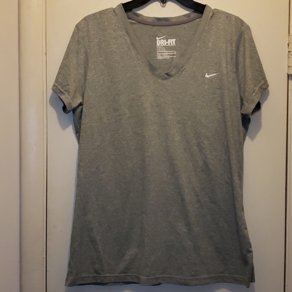 Nike Tops - Nike shirt